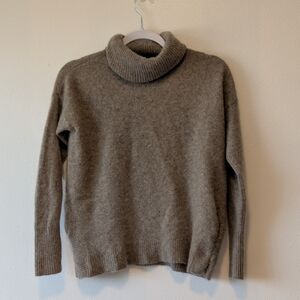 Ann Taylor 100% Cashmere Turtleneck